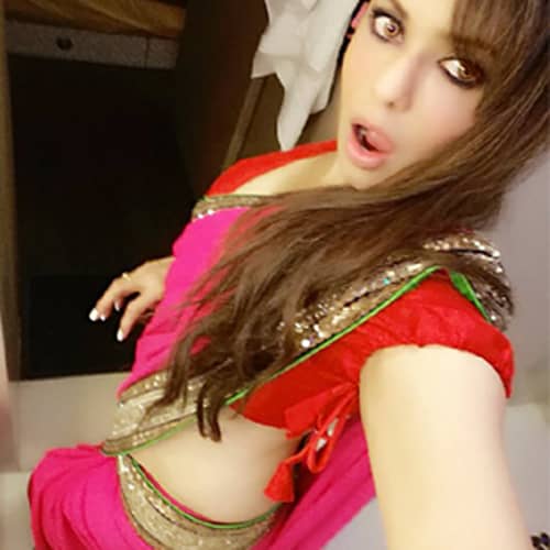 House Wife Profiles in Delhi